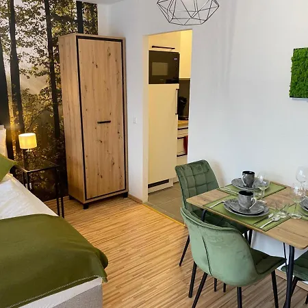 Wanderlust Apartment *