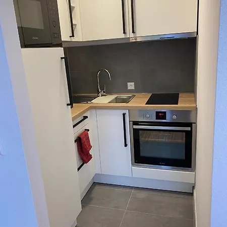 아파트 Wanderlust *