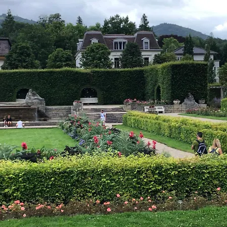 Wanderlust Apartment *